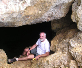 Veimumuni cave